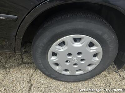1995 Toyota Camry LE   - Photo 25 - Greenwood, IN 46142