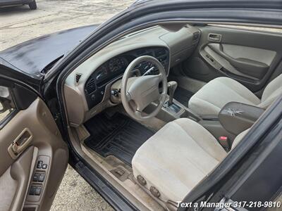 1995 Toyota Camry LE   - Photo 11 - Greenwood, IN 46142