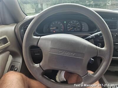 1995 Toyota Camry LE - Photo 13 - Greenwood, IN 46142