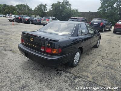 1995 Toyota Camry LE   - Photo 5 - Greenwood, IN 46142