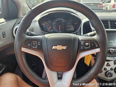 2017 Chevrolet Sonic LT Auto   - Photo 17 - Greenwood, IN 46142