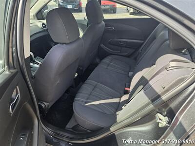 2017 Chevrolet Sonic LT Auto   - Photo 27 - Greenwood, IN 46142
