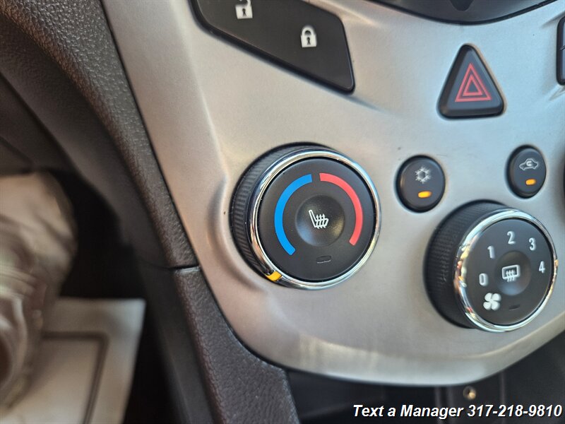 2020 Chevrolet Sonic Premier - Photo 22 - Greenwood, IN 46142