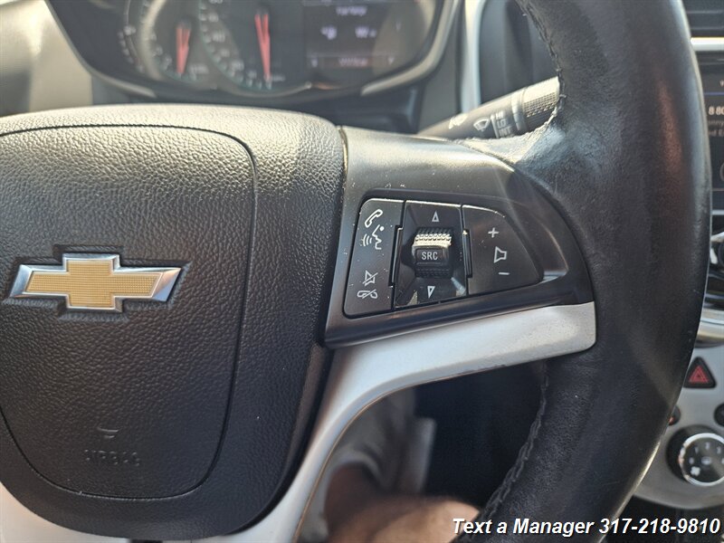 2020 Chevrolet Sonic Premier - Photo 17 - Greenwood, IN 46142