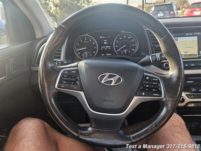 2017 Hyundai ELANTRA Limited   - Photo 14 - Greenwood, IN 46142