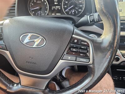 2017 Hyundai ELANTRA Limited   - Photo 18 - Greenwood, IN 46142