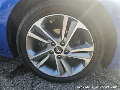 2017 Hyundai ELANTRA Limited   - Photo 37 - Greenwood, IN 46142