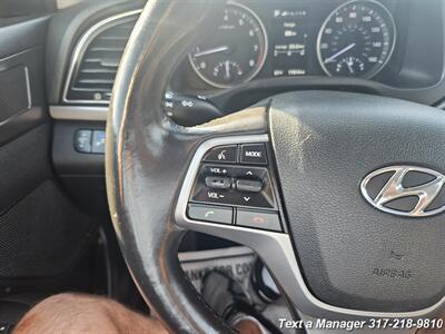 2017 Hyundai ELANTRA Limited   - Photo 17 - Greenwood, IN 46142