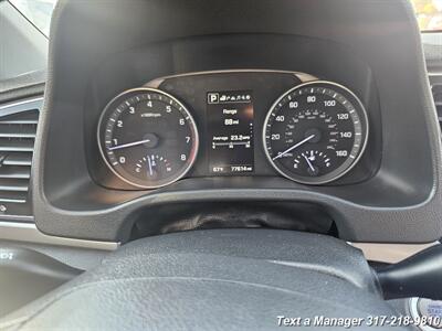 2017 Hyundai ELANTRA Limited   - Photo 15 - Greenwood, IN 46142