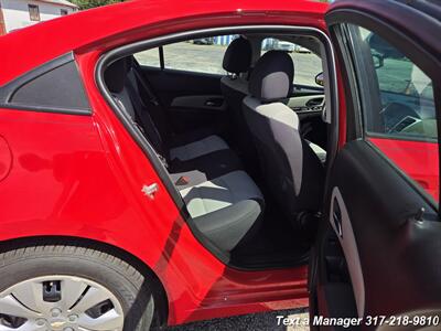 2014 Chevrolet Cruze LS Auto   - Photo 19 - Greenwood, IN 46142