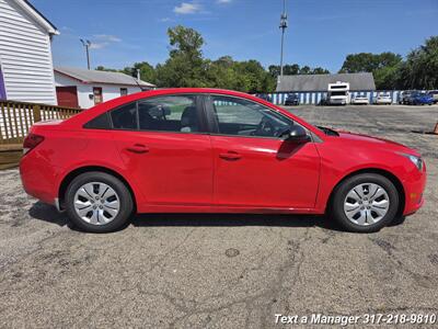 2014 Chevrolet Cruze LS Auto   - Photo 6 - Greenwood, IN 46142