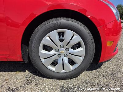 2014 Chevrolet Cruze LS Auto   - Photo 24 - Greenwood, IN 46142