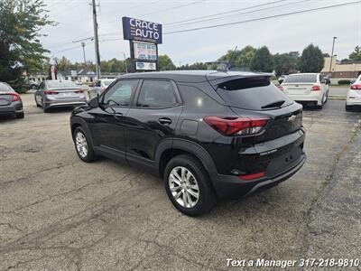 2021 Chevrolet Trailblazer LS - Photo 3 - Greenwood, IN 46142