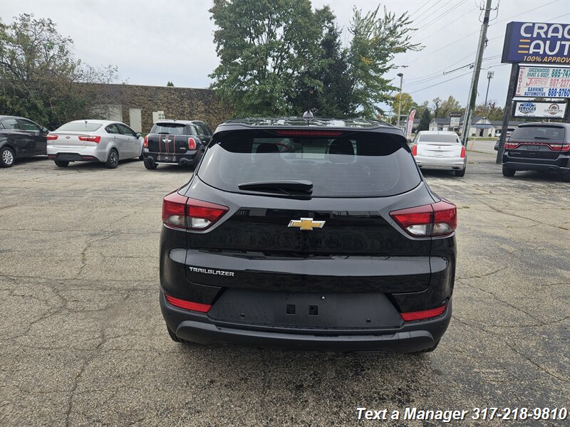 2021 Chevrolet Trailblazer LS - Photo 4 - Greenwood, IN 46142