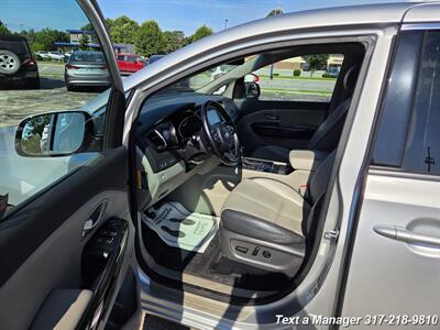 2015 Kia Sedona SX   - Photo 21 - Greenwood, IN 46142