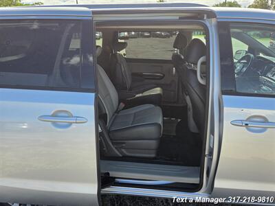 2015 Kia Sedona SX   - Photo 25 - Greenwood, IN 46142