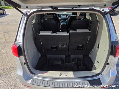 2015 Kia Sedona SX   - Photo 24 - Greenwood, IN 46142
