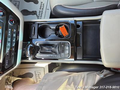 2015 Kia Sedona SX   - Photo 15 - Greenwood, IN 46142