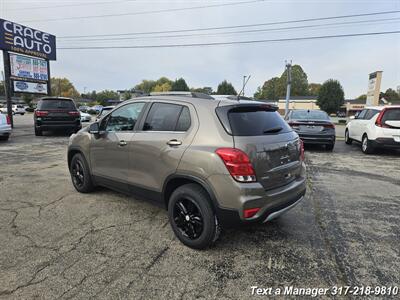 2020 Chevrolet Trax LT - Photo 3 - Greenwood, IN 46142
