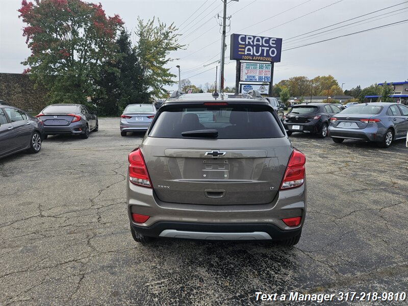 2020 Chevrolet Trax LT - Photo 4 - Greenwood, IN 46142