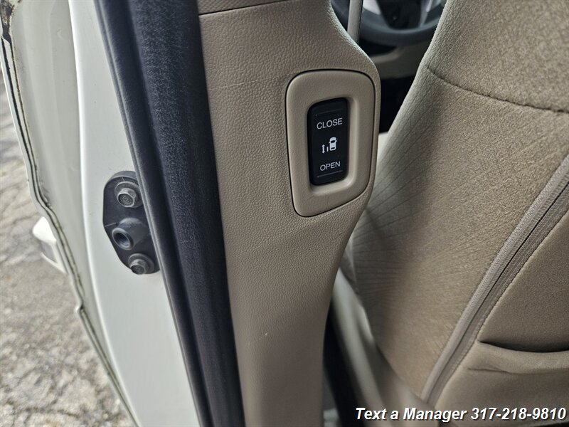 2014 Honda Odyssey EX - Photo 25 - Greenwood, IN 46142