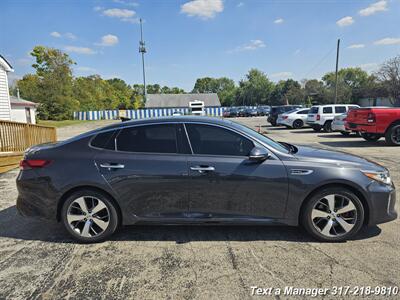 2017 Kia Optima SX Turbo   - Photo 6 - Greenwood, IN 46142