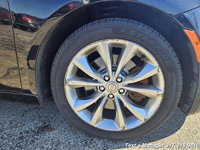 2015 Chrysler 200 S - Photo 13 - Greenwood, IN 46142
