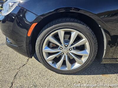 2015 Chrysler 200 S - Photo 9 - Greenwood, IN 46142