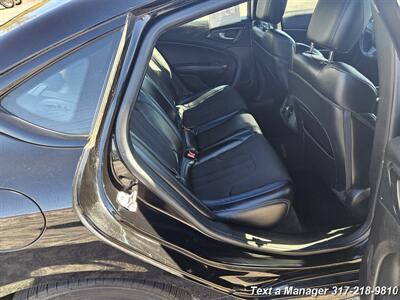 2015 Chrysler 200 S - Photo 29 - Greenwood, IN 46142