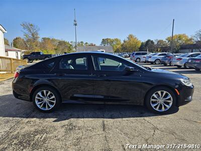2015 Chrysler 200 S - Photo 6 - Greenwood, IN 46142