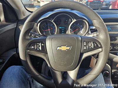 2016 Chevrolet Cruze Limited 1LT Auto   - Photo 11 - Greenwood, IN 46142