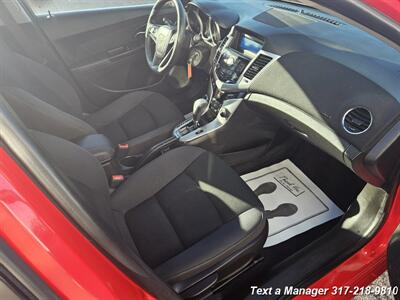 2016 Chevrolet Cruze Limited 1LT Auto   - Photo 22 - Greenwood, IN 46142