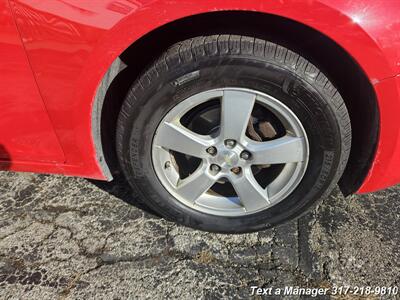 2016 Chevrolet Cruze Limited 1LT Auto   - Photo 12 - Greenwood, IN 46142