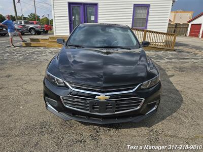 2017 Chevrolet Malibu LT   - Photo 8 - Greenwood, IN 46142