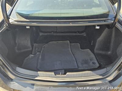 2017 Chevrolet Malibu LT   - Photo 23 - Greenwood, IN 46142