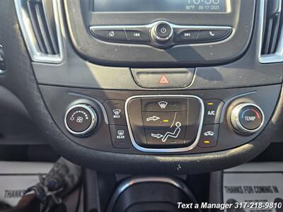2017 Chevrolet Malibu LT   - Photo 20 - Greenwood, IN 46142