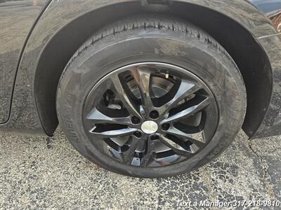 2017 Chevrolet Malibu LT   - Photo 28 - Greenwood, IN 46142