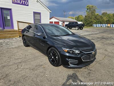 2017 Chevrolet Malibu LT   - Photo 7 - Greenwood, IN 46142