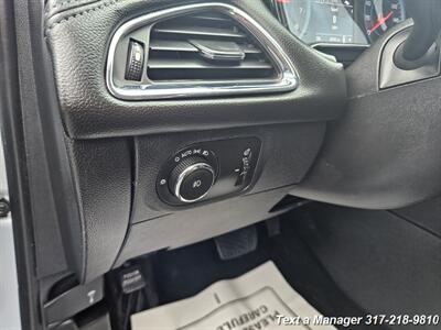 2017 Chevrolet Cruze Premier Auto   - Photo 11 - Greenwood, IN 46142