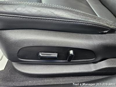 2017 Chevrolet Cruze Premier Auto   - Photo 12 - Greenwood, IN 46142