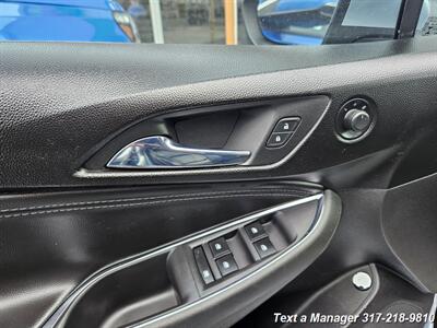 2017 Chevrolet Cruze Premier Auto   - Photo 10 - Greenwood, IN 46142