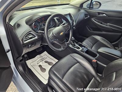 2017 Chevrolet Cruze Premier Auto   - Photo 9 - Greenwood, IN 46142