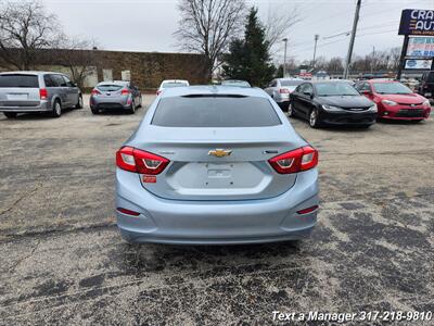 2017 Chevrolet Cruze Premier Auto - Photo 4 - Greenwood, IN 46142