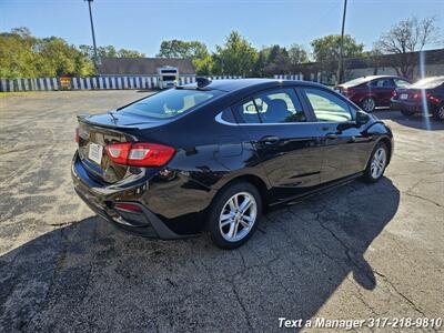 2018 Chevrolet Cruze LT Auto   - Photo 5 - Greenwood, IN 46142