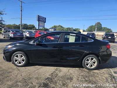 2018 Chevrolet Cruze LT Auto   - Photo 2 - Greenwood, IN 46142