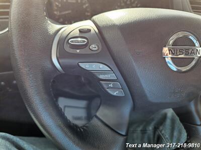 2015 Nissan Pathfinder Platinum   - Photo 16 - Greenwood, IN 46142