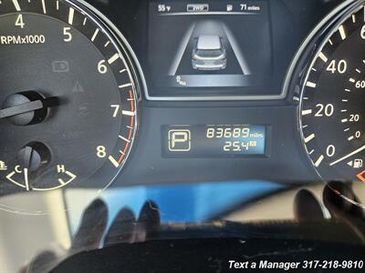 2015 Nissan Pathfinder Platinum   - Photo 15 - Greenwood, IN 46142