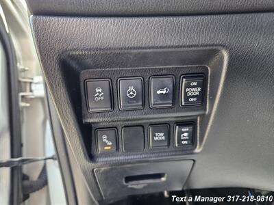 2015 Nissan Pathfinder Platinum   - Photo 12 - Greenwood, IN 46142