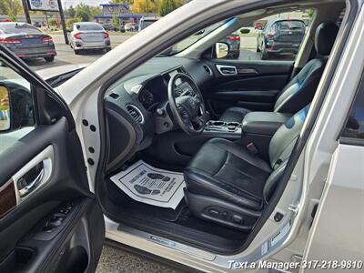 2015 Nissan Pathfinder Platinum   - Photo 10 - Greenwood, IN 46142