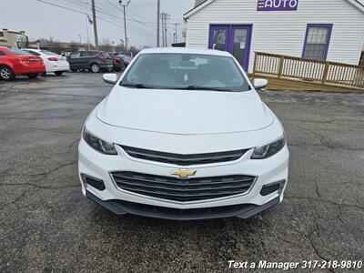 2018 Chevrolet Malibu LT   - Photo 8 - Greenwood, IN 46142